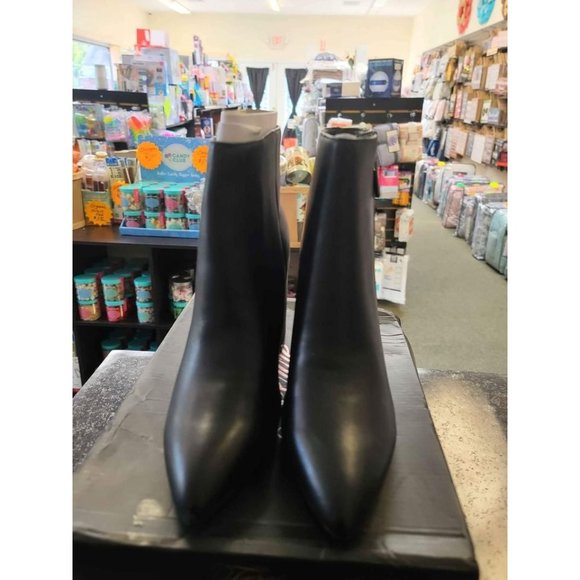 Fergie Women's Enigma Ankle Boot Size 9 - Picture 3 of 8